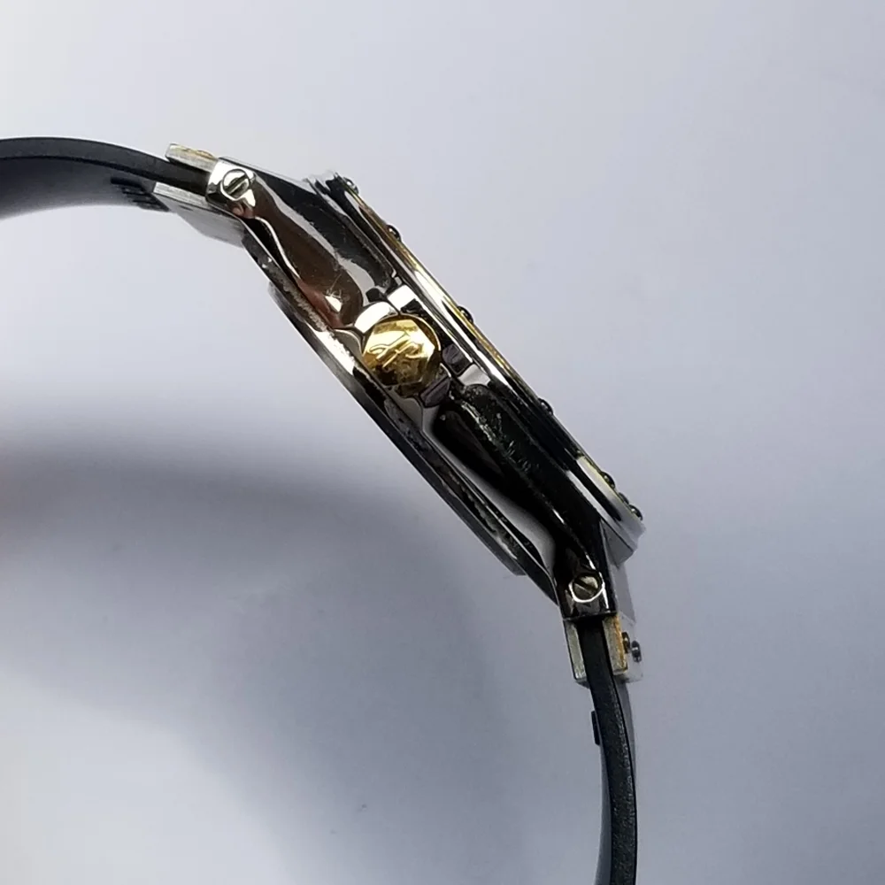 HUBLOT MDM 18K YELLOW GOLD 28 MM BLACK DIAL QUARTZ WATCH - Picture 14 of 16